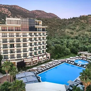 Rapos Hotel Himarë